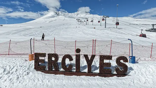Başkan Büyükkılıç'tan müjde: Kayseri'nin zirvesinde sezon uzadı!