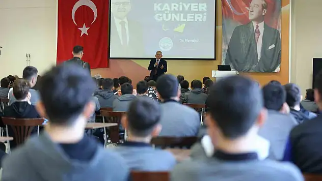 Büyükkılıç 'Her işi yaparım' diyenden ziyade...