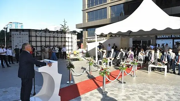 Başkan Büyükkılıç'tan yatırımcılara destek mesajı