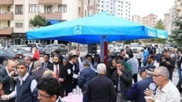 BAŞKAN BÜYÜKKILIÇ VE EKİBİ MELİKGAZİ MAHALLESİ HALKI İLE
