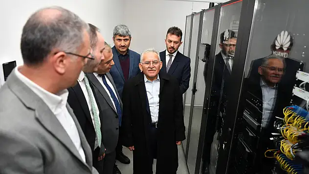 Başkan Büyükkılıç veri merkezini yerinde inceledi!