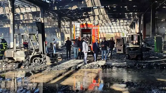 Yangının çıktığı fabrikada inceleme!