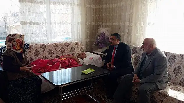 Başkan Cabbar hasta ziyaretlerine devam ediyor
