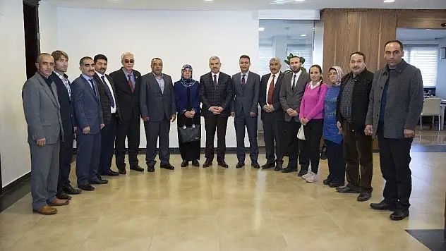 Başkan Çelik, AK Parti İncesu ve Sarız heyetiyle görüştü