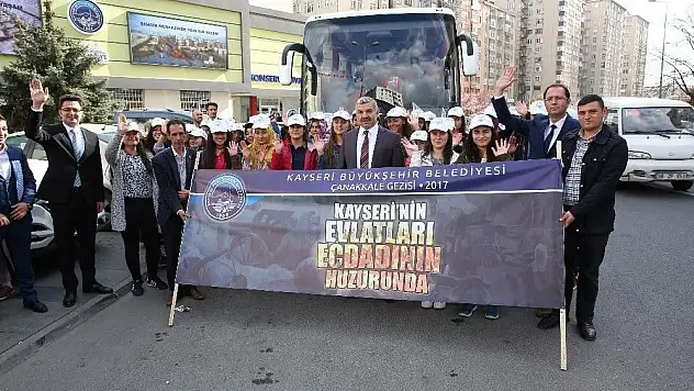 Başkan Çelik Çanakkale kafilesini uğurladı 