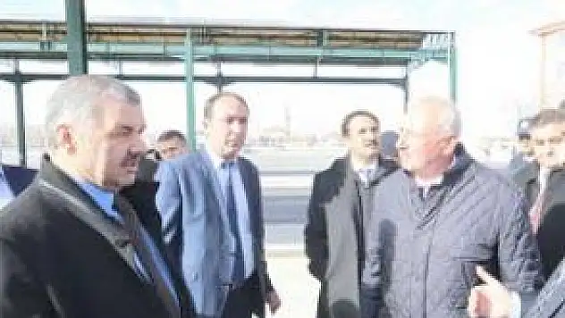 BAŞKAN ÇELİK:&quotEL BİRLİĞİ VE GÖNÜL BİRLİĞİ İLE ÇALIŞIYORUZ&quot