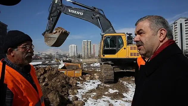Başkan Çelik Gültepe Bulvarı'nda