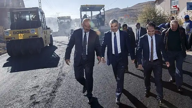 Başkan Çelik, Özvatan'da incelemelerde bulundu