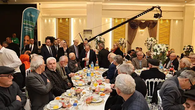 Başkan, Çerkesler ile buluştu, neden mutlu olduğunu açıkladı!