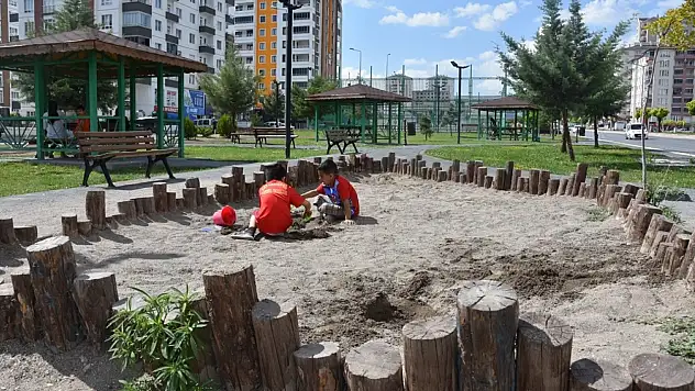 Kocasinan'da parklar çocuklara özel hazırlanıyor