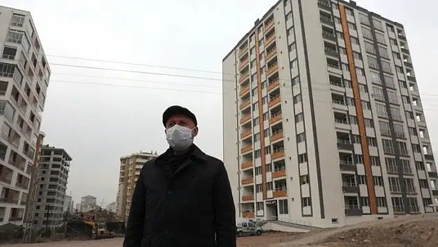 Başkan Çolakbayrakdar, 'Dönüşümle 825 aile bu kışı sıcacık evlerinde geçiriyor'