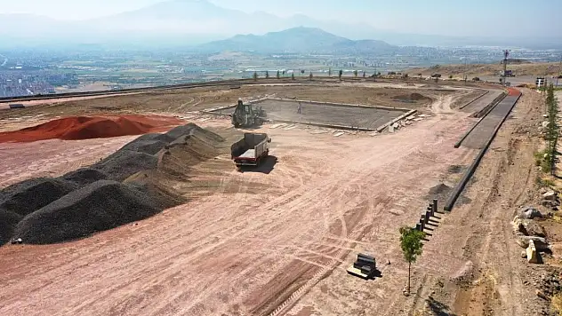Çolakbayrakdar, 'Kayseri'ye yeni bir millet bahçesi kazandırıyoruz'