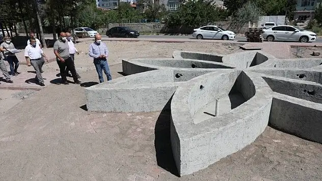 Çolakbayrakdar, 'Yeni parklar, cıvıl cıvıl çocuk sesleriyle şenlenecek'