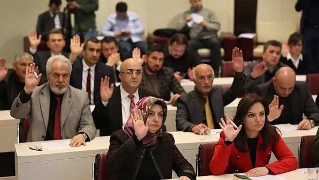 Başkan Çolakbayrakdar,  'Bakanlığın kentsel dönüşüme desteği büyük bir kazanımdır'