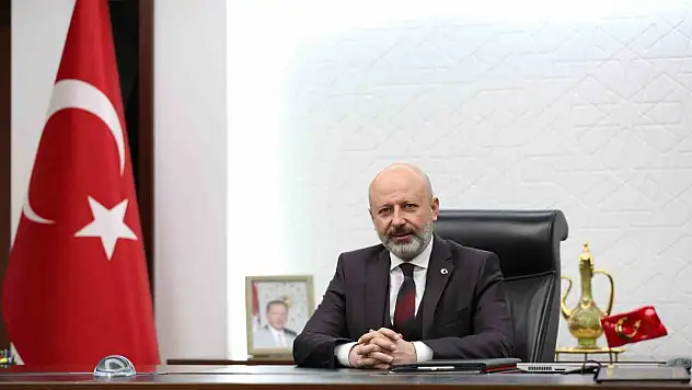 Başkan Çolakbayrakdar: ''Atatürk'ü saygı ve şükranla anıyoruz'