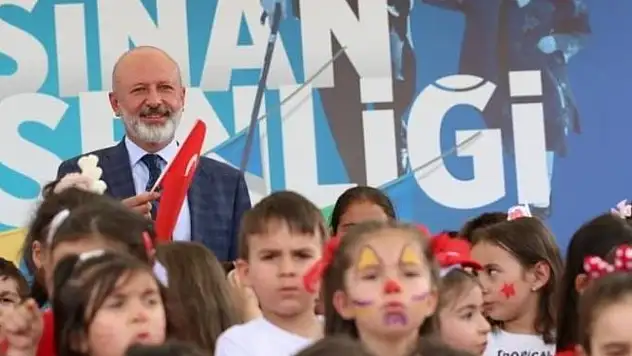 Başkan Çolakbayrakdar'dan çocuklara davet