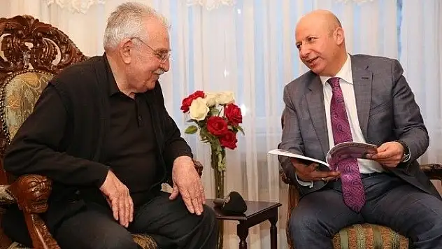 Başkan Çolakbayrakdar'dan eski belediye başkanlarına vefa