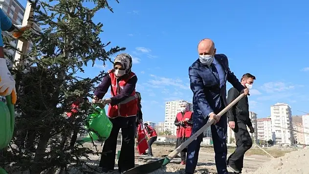 Başkan Çolakbayrakdar: 'Deprem, bir kez daha kentsel dönüşümün önemini gösterdi'