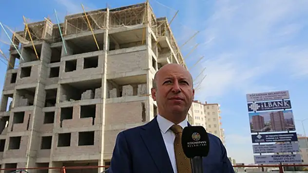 Başkan Çolakbayrakdar, &quotKentsel dönüşümün her aşamasını takip ediyoruz&quot