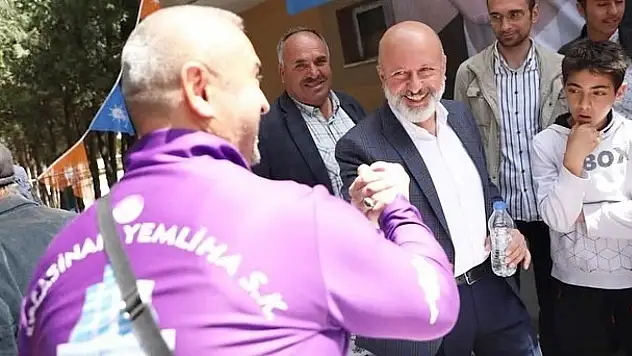 Çolakbayrakdar, o mahallede müjde verdi...