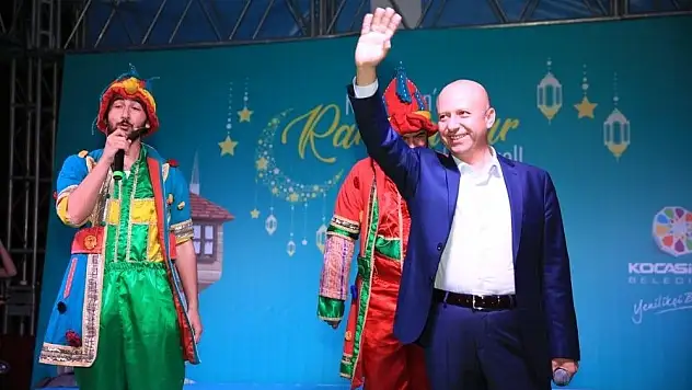 Başkan Çolakbayrakdar Yeni Mahalle halkıyla iftar açtı