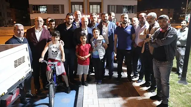 Başkan Çolakbayrakdar Ziyagökalp ve Yenidoğan Mahallelerini ziyaret etti
