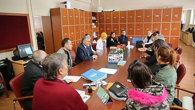 Başkan Büyükkılıç 'öğretmenlere özel yatırımlar yapılacak'
