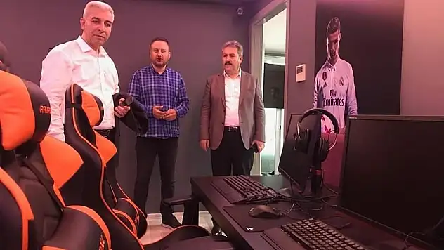 Başkan Dr. Mustafa Palancıoğlu: 'Melikgazi Teknoloji Lisesi ve Melikgazi Teknoloji Atölyeleri ile bilime ve teknolojiye destek ve öncülük sağlanacak'

