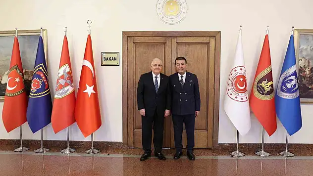 Başkan Selahattin Metin Bakan Güler ile bir arada!