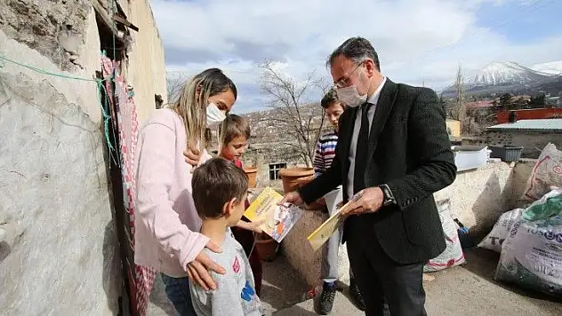 Başkan Özdoğan: 'Çocuklar şanlı bayrağımıza her zaman sahip çıkacaklardır'