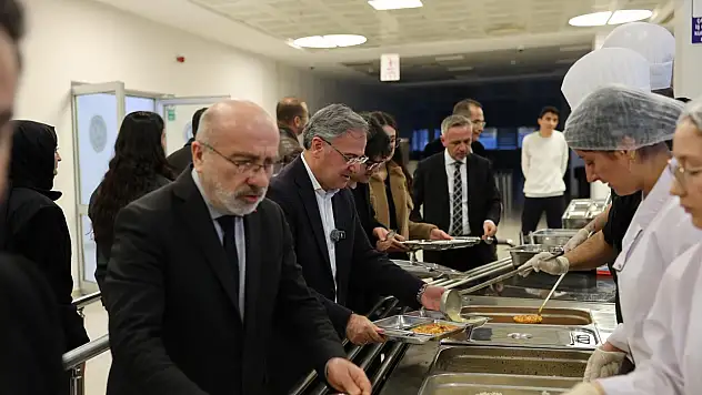 Başkan Özdoğan, Ramazan'ın bereketini öğrencilerle paylaştı