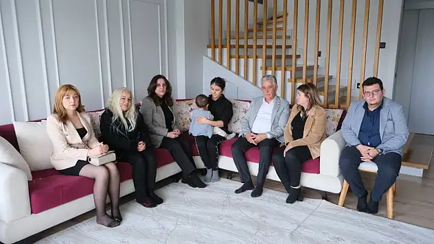 Başkan Özer'den şehit eşine anlamlı ziyaret