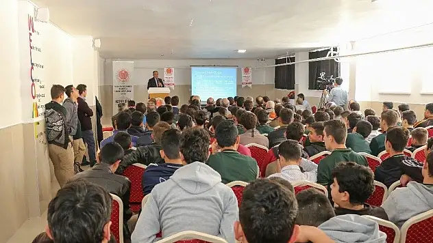 Başkan Öztürk İmam Hatiplilerle buluştu
