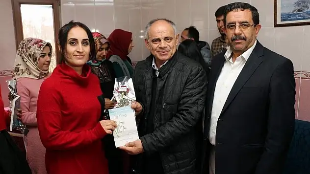 Başkan Öztürk Öğretmenler Gününü kutladı
