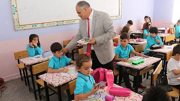 Başkan Öztürk Yeni Eğitim-Öğretim Yılını Kutladı
