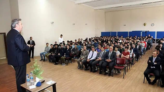 Başkan Palancıoğlu 'Kariyer Günleri'nde
