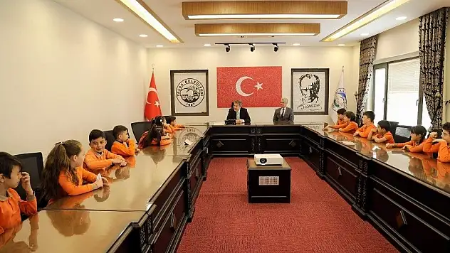 Başkan Palancıoğlu'ndan öğrencilere ders