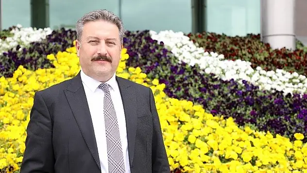 '96. yıl dönümünü kutladığımız Cumhuriyet, şanlı tarihimizdeki yeniden dirilişin adıdır'