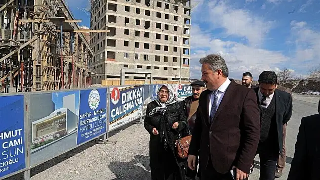 Başkan Palancıoğlu Safiye Mahmut Özustaoğlu Cami'nde incelemelerde bulundu