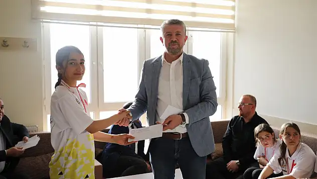 Başkan Sarıkaya'dan ERVA sporcularına sürpriz