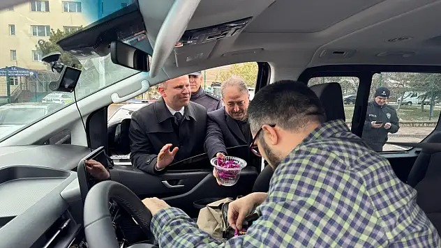Başkan ve Kaymakam görev başındaki ekipleri unutmadı!