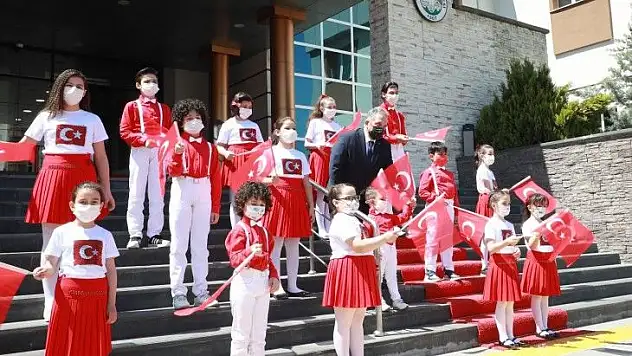 Yalçın: Çocuğun gülümsemesinden daha büyük mutluluk yoktur