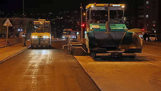 Başkan Yalçın'dan çalışanlara jest