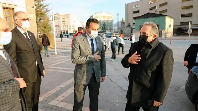 Başkan Yalçın'dan Şehitler Derneği'ne ziyaret