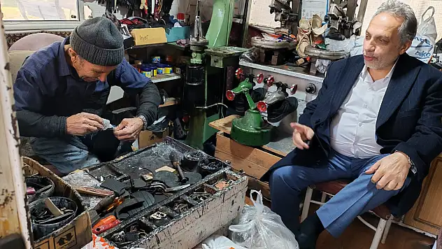 Başkan Yalçın'dan tasarruf tedbiri! Soluğu ayakkabıcı da aldı
