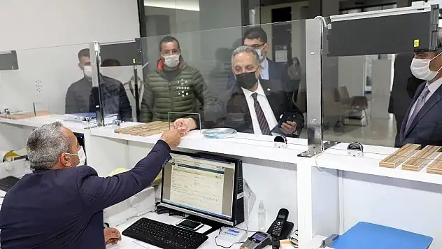 Başkan Yalçın vergisini ödedi, vatandaşlara çağrı yaptı