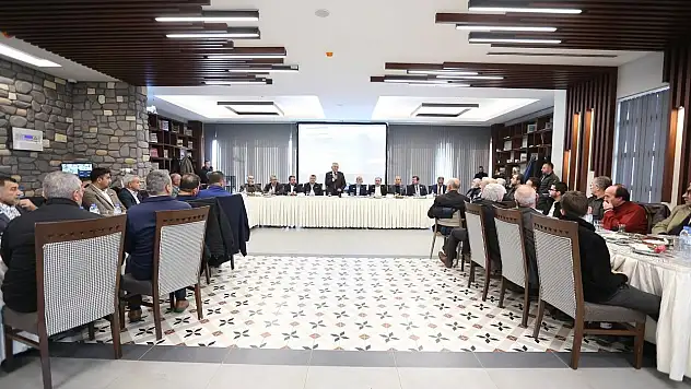 'Başkanımız atom karınca gibi'