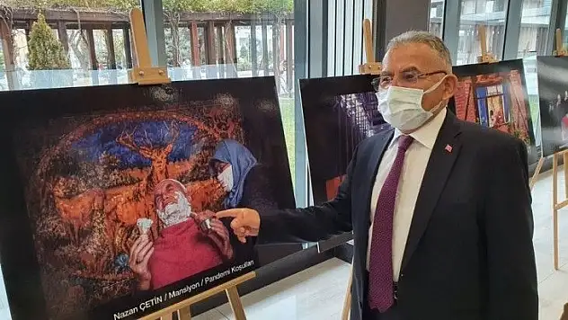 Başkanlar 'Pandemi ile Yaşam' konuşu sergiyi gezdi