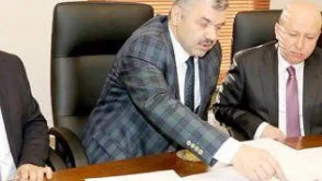 BAŞKANLARIN KOCASİNAN'DA KENTSEL DÖNÜŞÜM ZİRVESİ