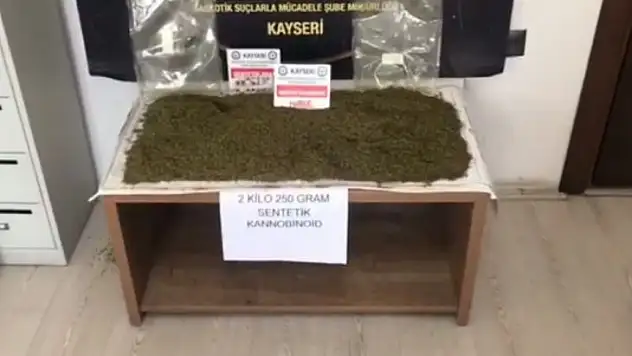 Bebek bezinden uyuşturucu çıktı